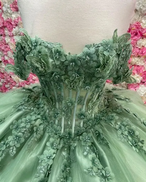 Sweetheart Sage Green Quinceanera Dresses Butterfly Applique Ball Gown Tulle Sweet 16 Dress A-line Lace Up Luxury Prom Dress Y43