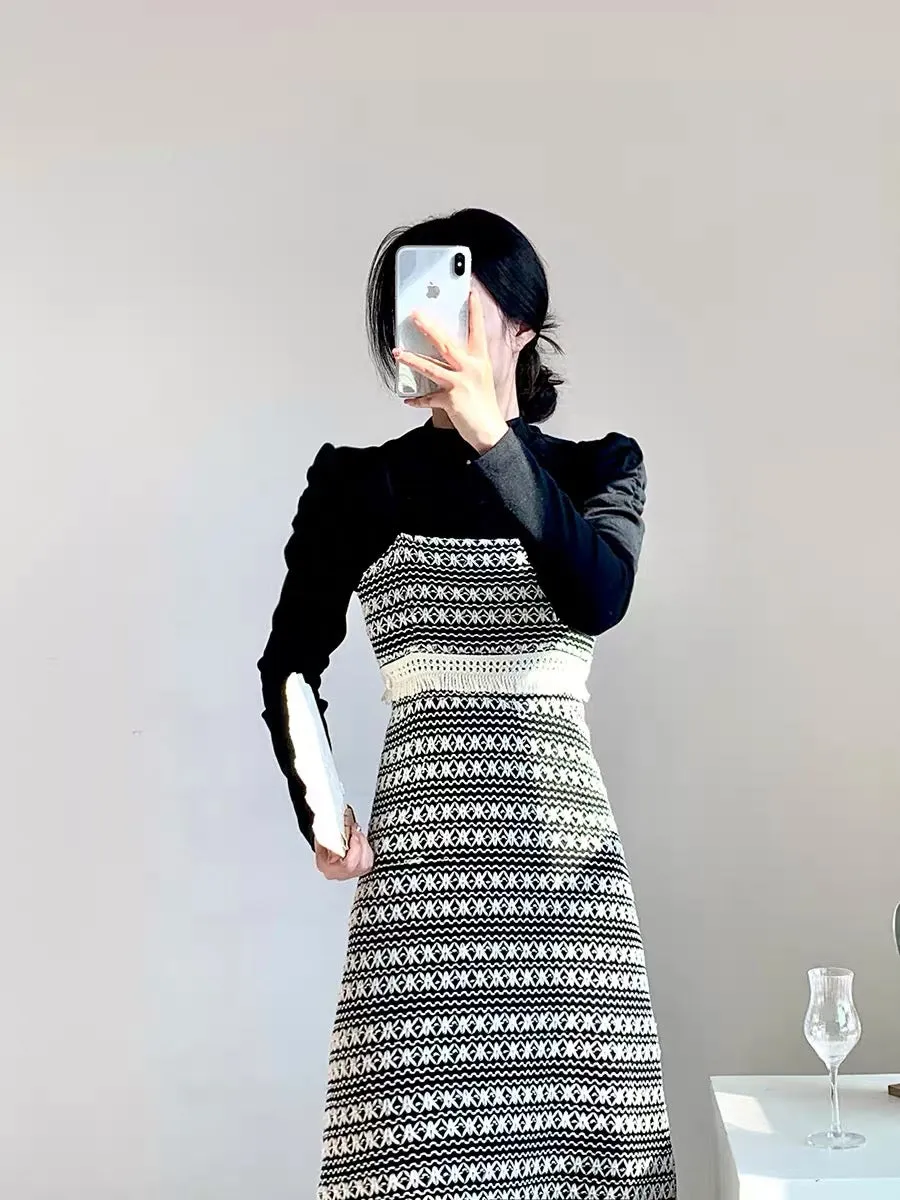 This year's popular beautiful suits with dresses inside are a complete set of women's fashionable, high-end and super nice autum