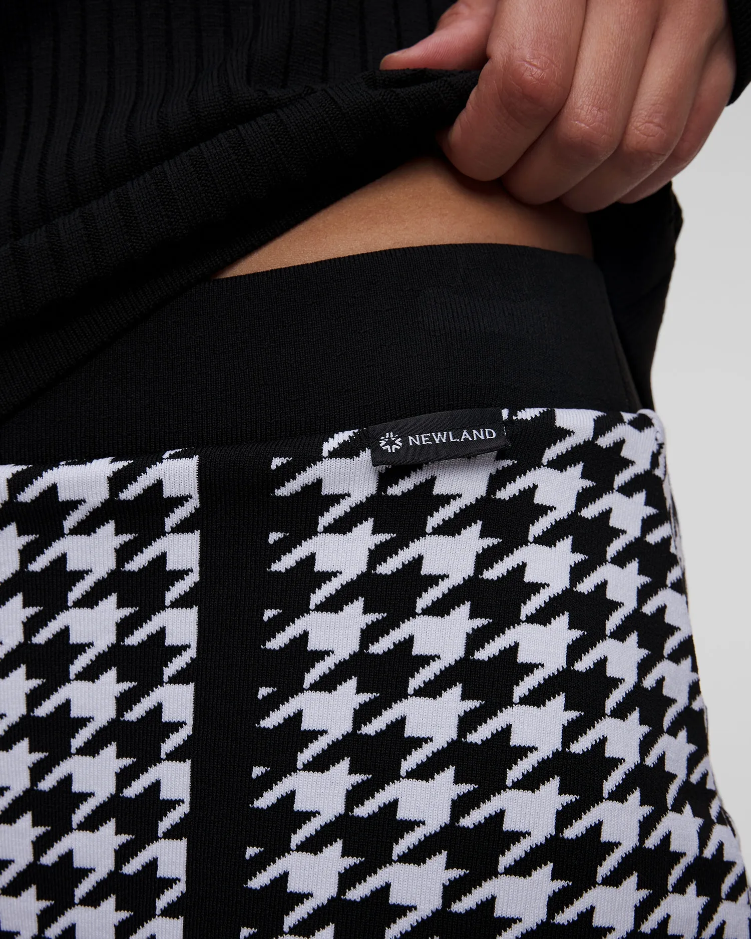 Women's leggings with skirt Newland Leda N46393-108